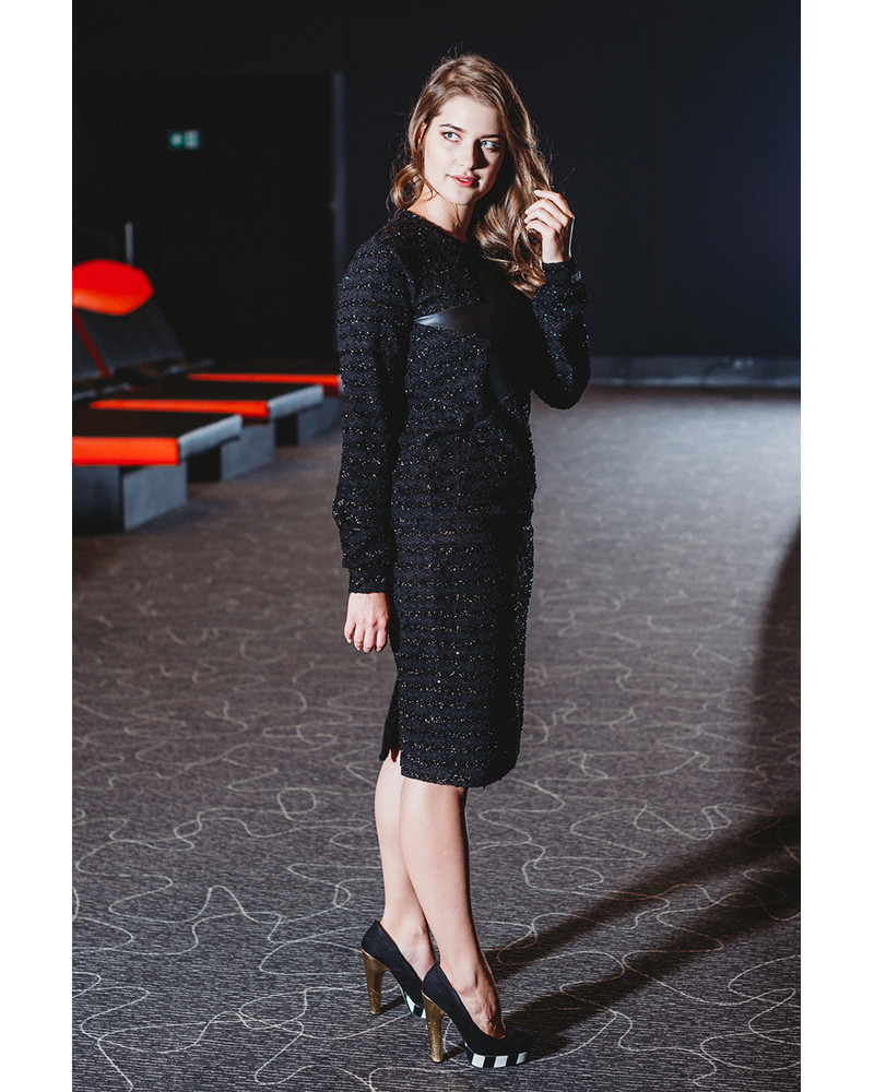 BLACK STAR KNIT SWEATER+SKIRT SET