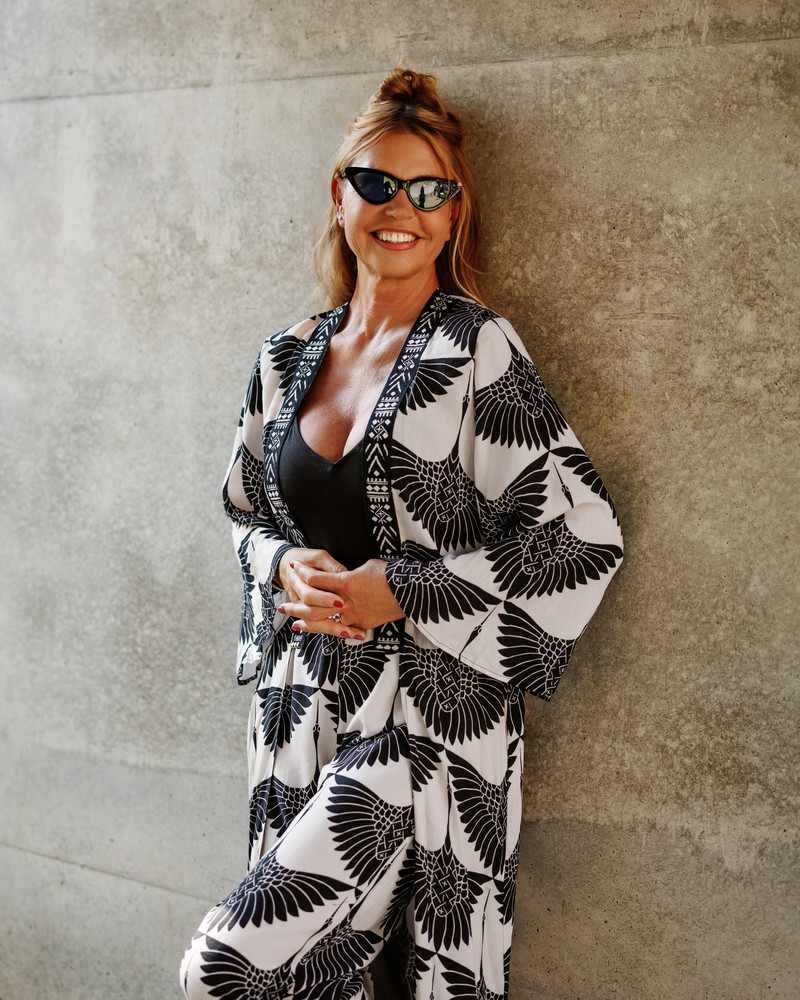LETRIBE UNISEX STORK KIMONO