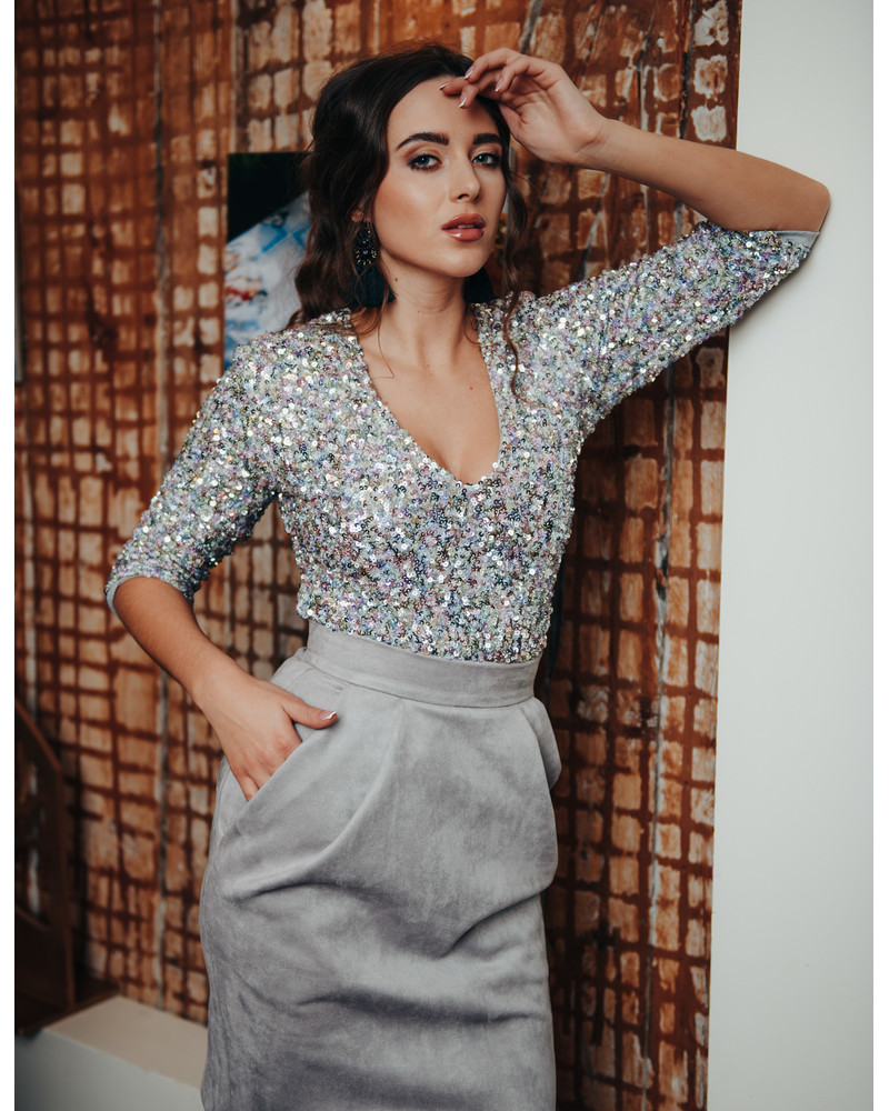 GLITTER STRETCHY V BLOUSE
