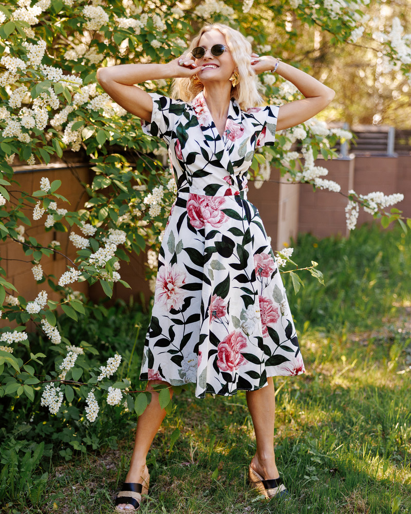 SUMMER MOON MOON MIDI DRESS PINK PEONY WHITE