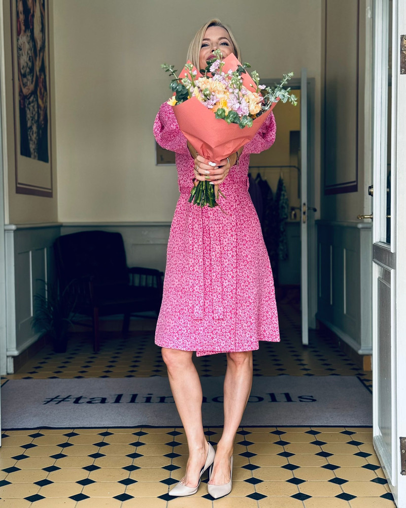 JACQUARD SKY MIDI DRESS FUCHSIA