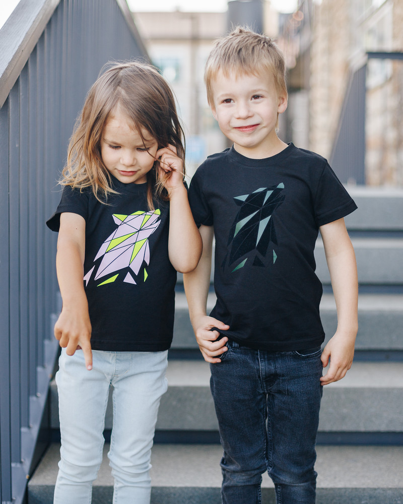 ABSTRACT WOLF KIDS T-SHIRT BLACK