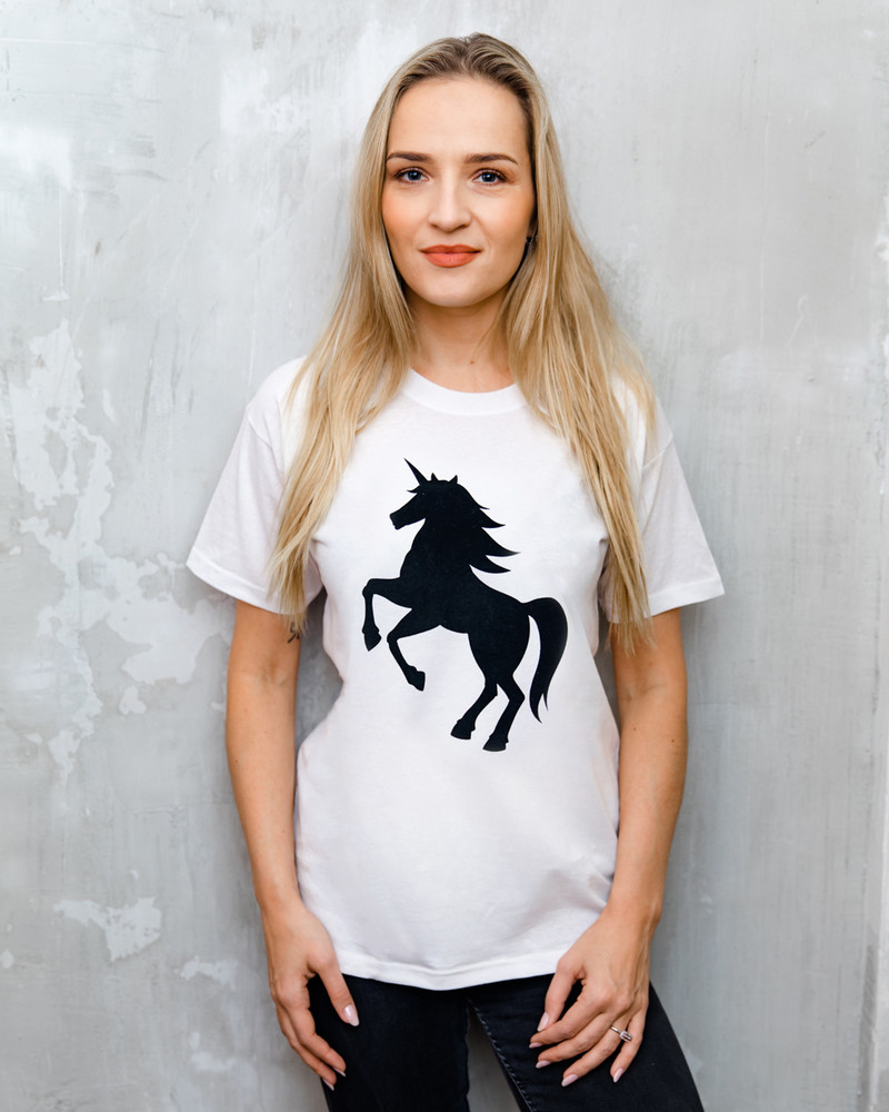 BLACK UNICORN OVERSIZE T-SHIRT WHITE