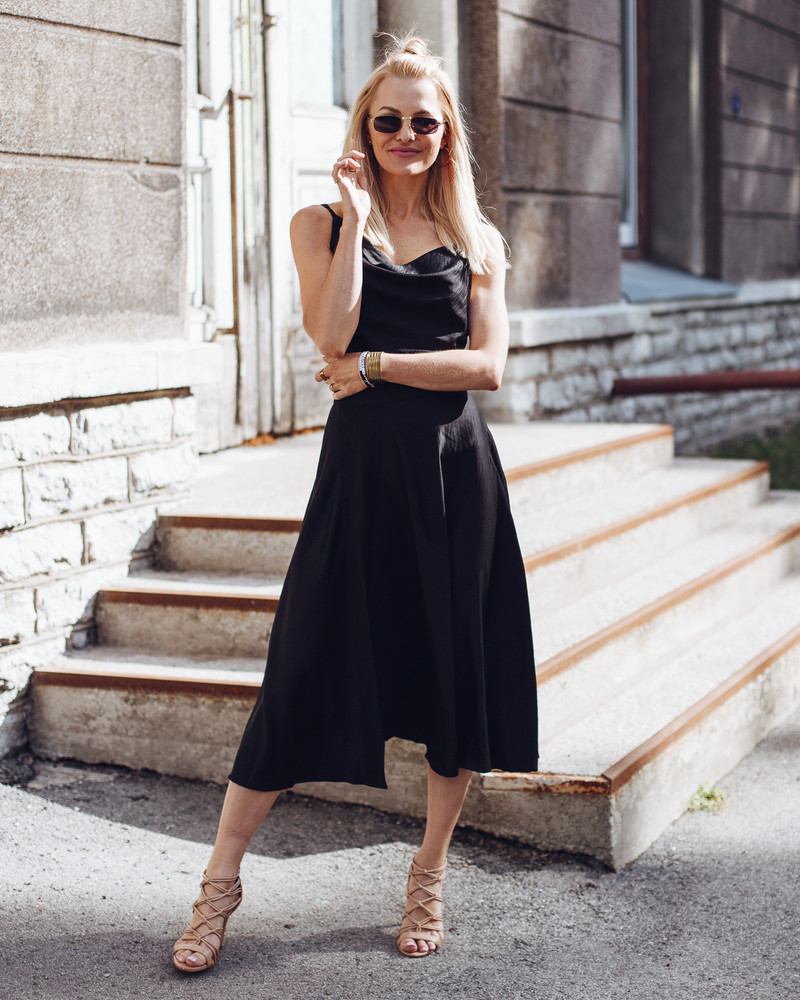 SILKY TOP BLACK