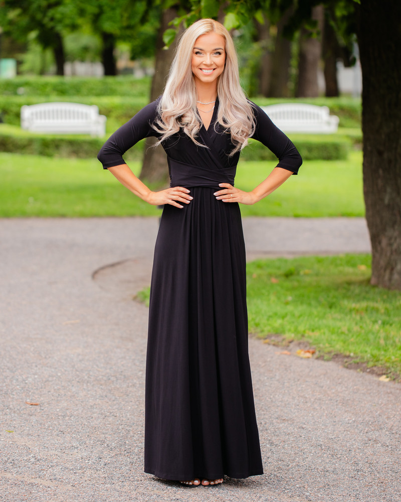 ELEGANT MAXI DRESS BLACK