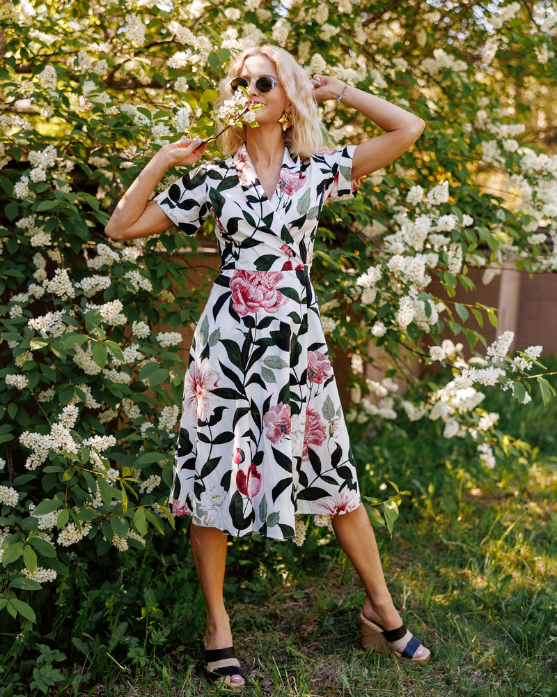 SUMMER MOON MOON MIDI DRESS PINK PEONY WHITE