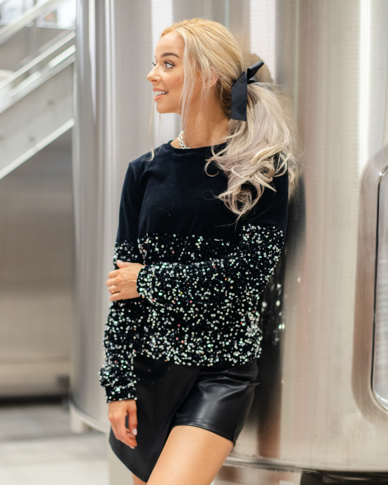 SILVER SEQUIN SLEEVES SWEATSHIRT BLACK