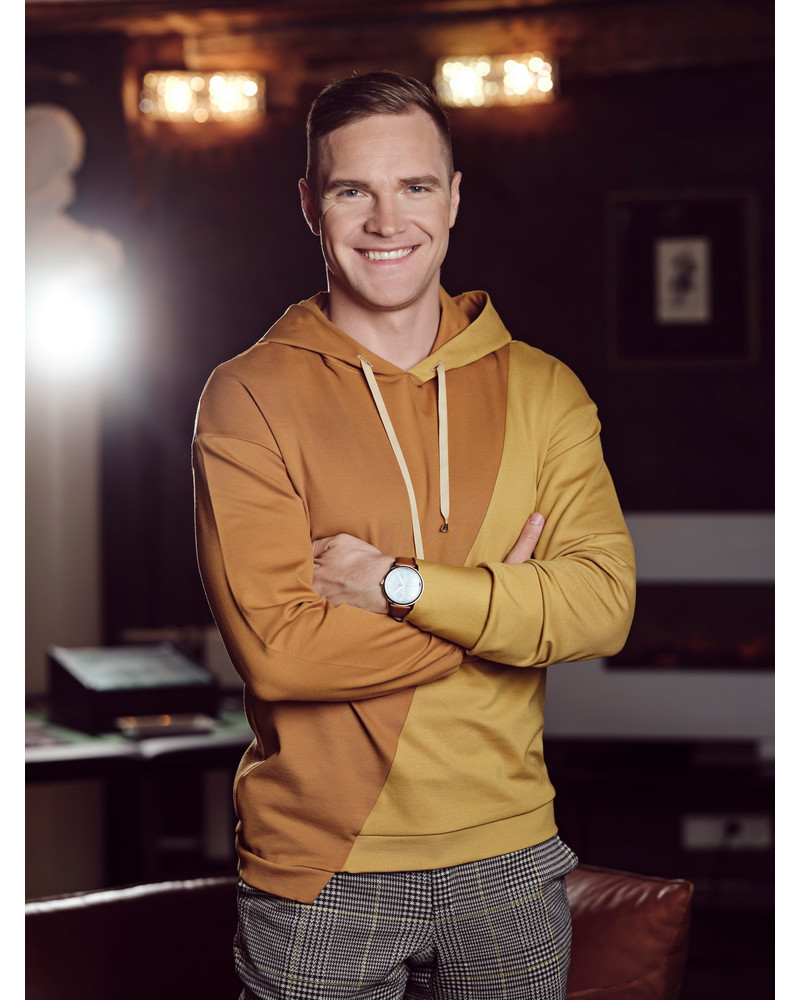 YELLO MUSTARD UNISEX SWEATER