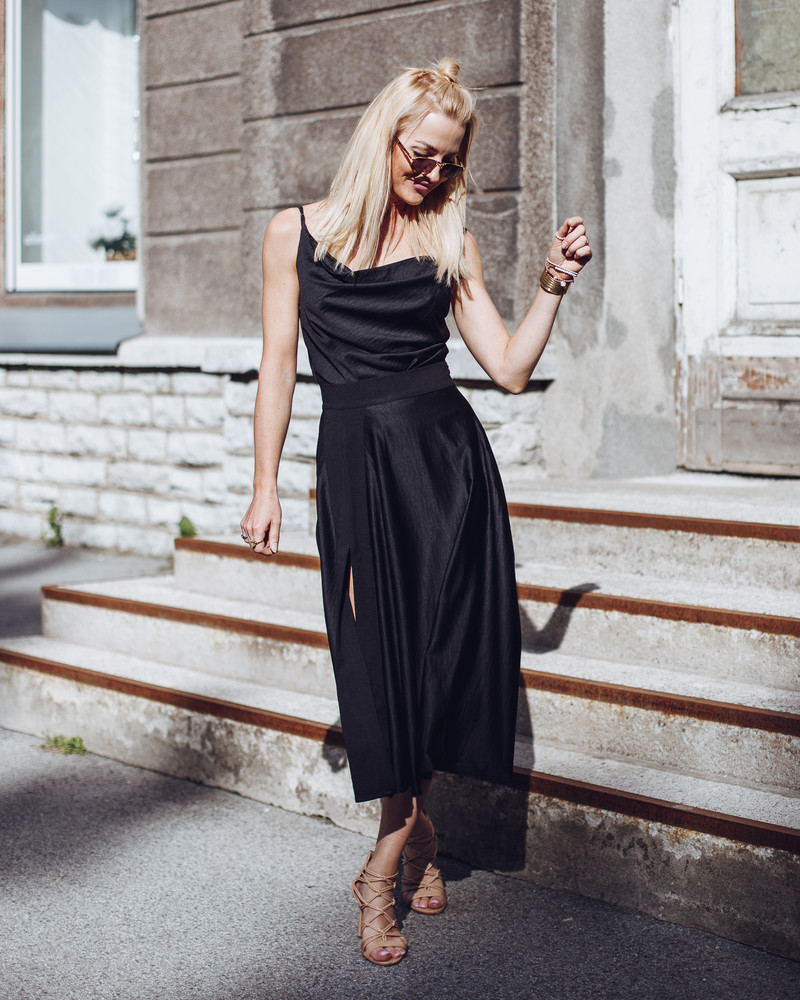SILKY TOP BLACK