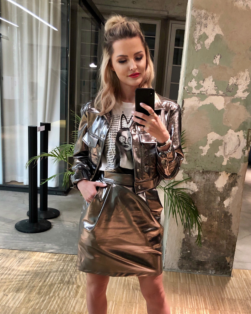 METALLIC FAUX LEATHER JACKET