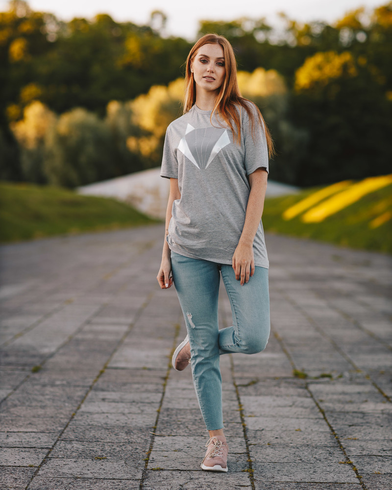 SILVER FOX UNISEX T-SHIRT LIGHT GREY
