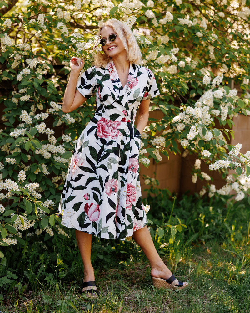 SUMMER MOON MOON MIDI DRESS PINK PEONY WHITE