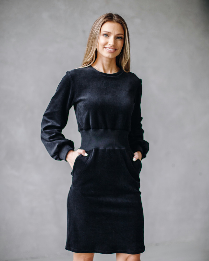 MODERN SIMPLICITY VELVET DRESS BLACK