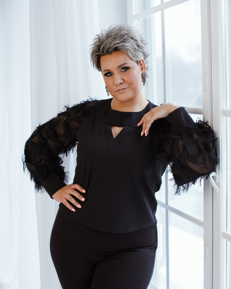 GALAXY FRINGE BLOUSE BLACK