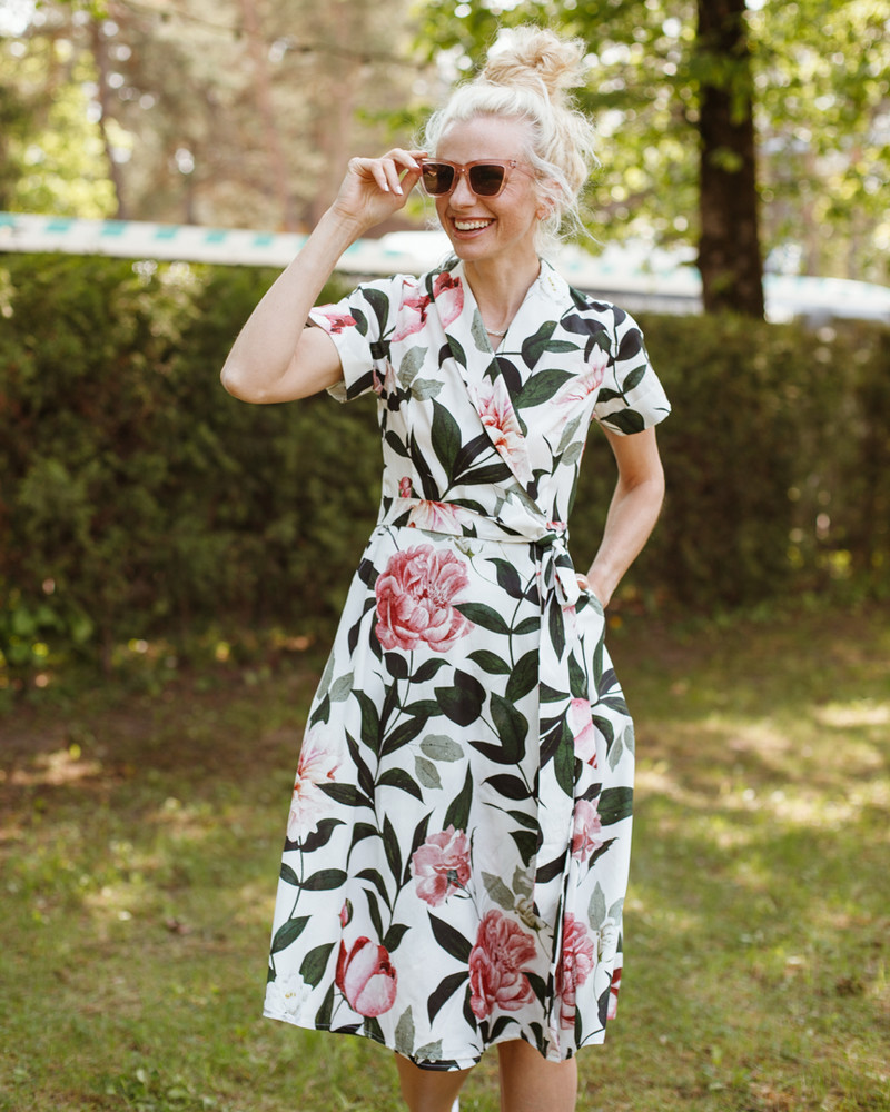 SUMMER MOON MOON MIDI DRESS PINK PEONY WHITE