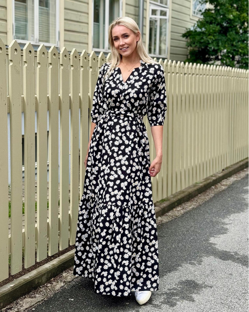 SUMMER COMET MAXI DRESS DAISY BLACK