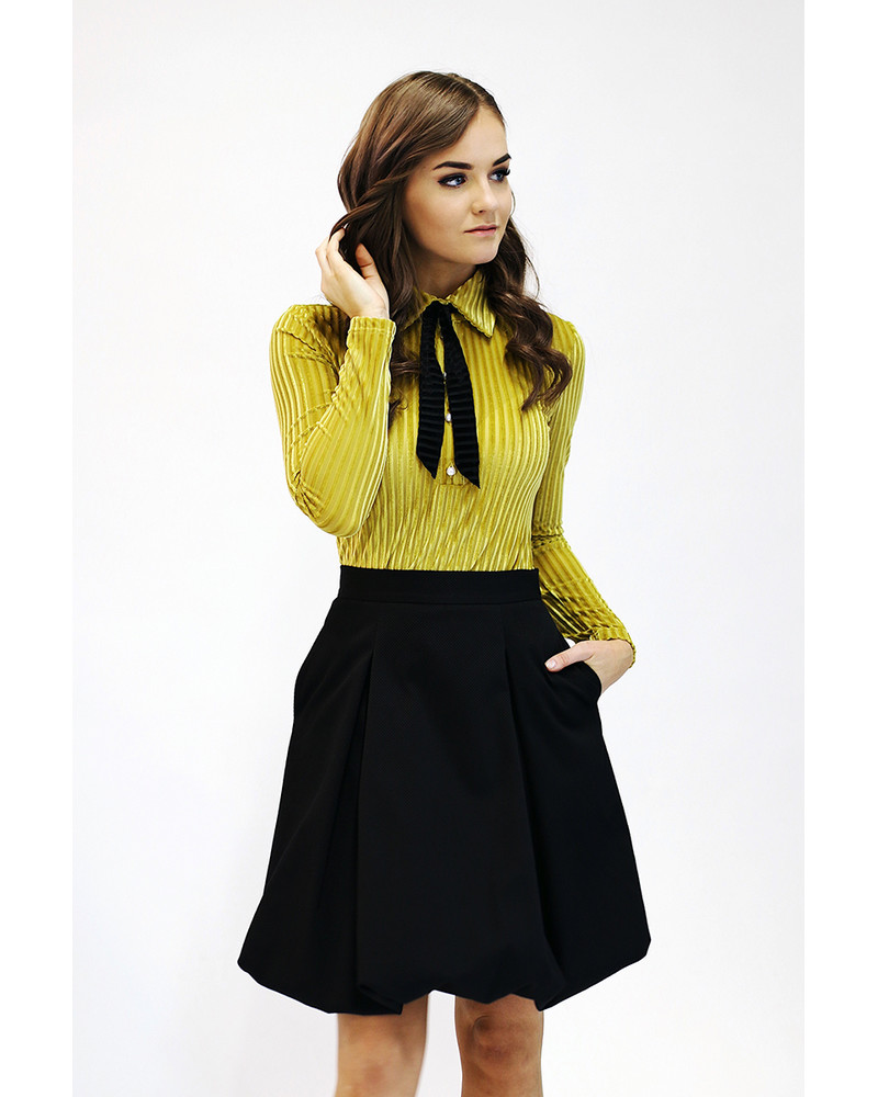 BLACK GIRLFRIEND SKIRT