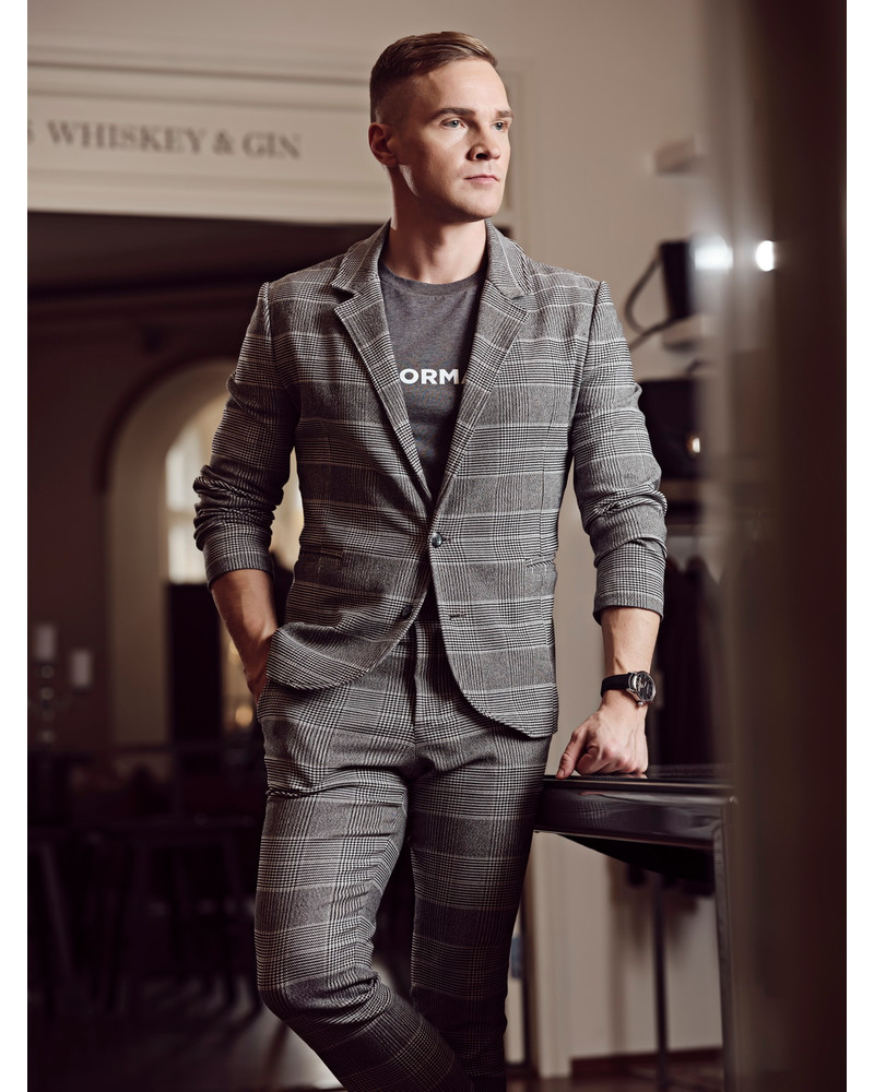 GREY SQUARED JACKET