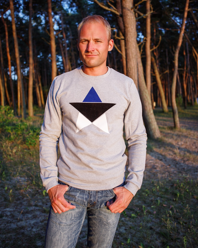 ESTONIAN STAR SWEATSHIRT LIGHT GREY