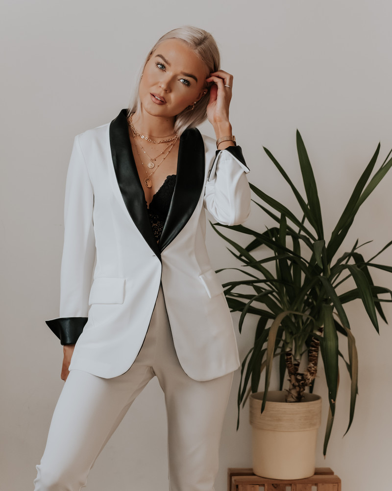 ELEGANT JACKET WHITE BLACK