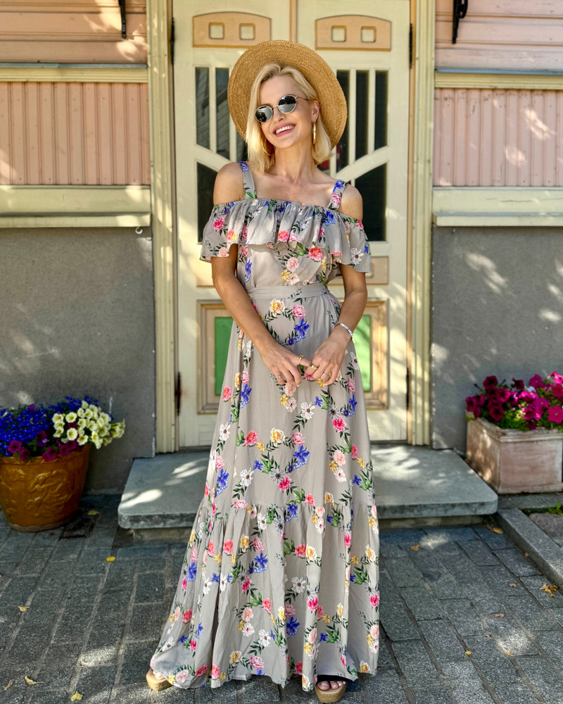 FANTASY FLOWER MAXI DRESS LIGHT GREY