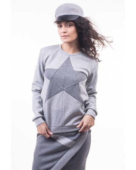 GREY STAR SWEATER