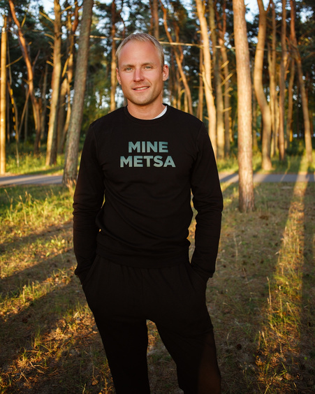 MINE METSA SWEATSHIRT BLACK