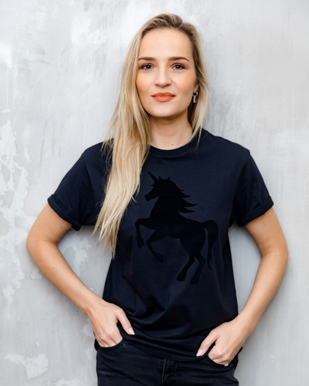 BLACK UNICORN UNISEX T-SHIRT BLACK